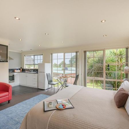 Aloft Boutique Accommodation Strahan Bagian luar foto