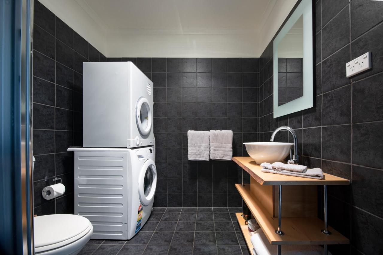 Aloft Boutique Accommodation Strahan Bagian luar foto