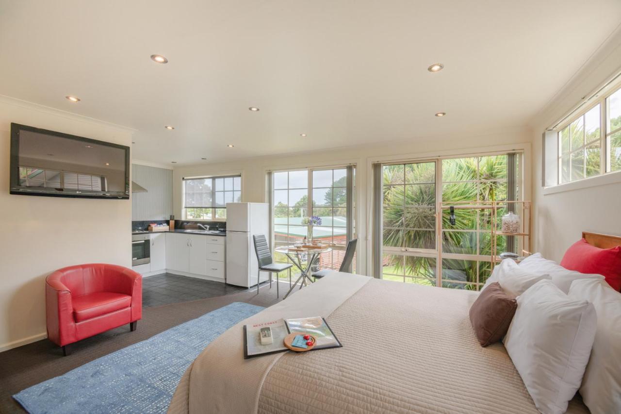 Aloft Boutique Accommodation Strahan Bagian luar foto